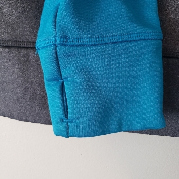 Girl's Under Armour Pullover Hoodie - Picture 5 of 5